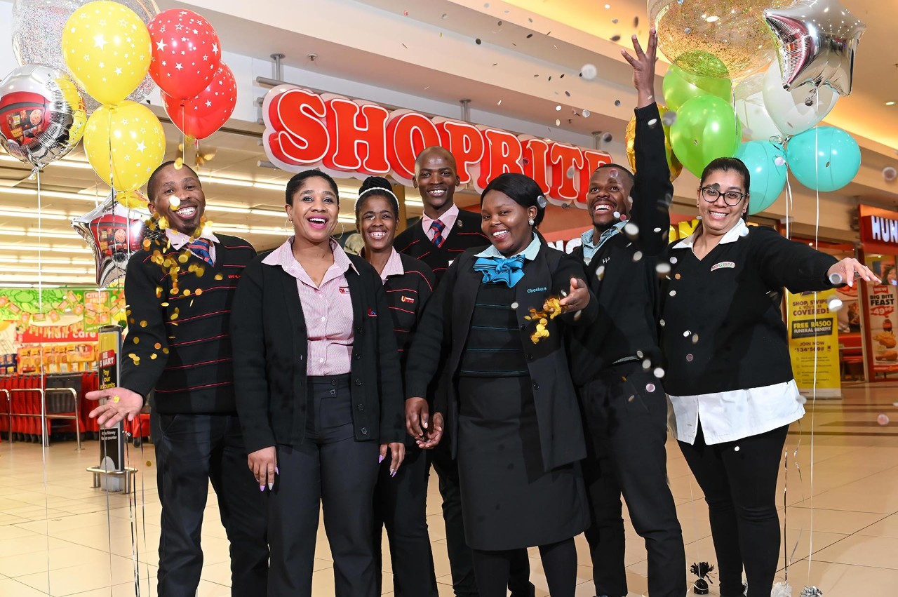 (April 2024) The Shoprite Group has surpassed the R500 million mark in payouts to eligible employees following the fifth distribution payment since the Shoprite Employee Trust was formed almost two years ago.