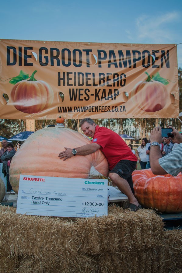 2017 Giant Pumpkin Winner, Corné van Greunen