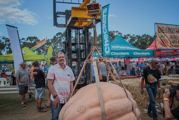 Jacob du Plessis's winning pumpkin weighed in at 601.8 kg